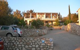 Το Αμπελάκι